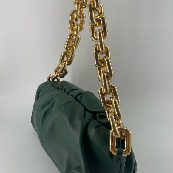 Brand new Bottega Veneta chain clutch pouch - Picture 2 of 5